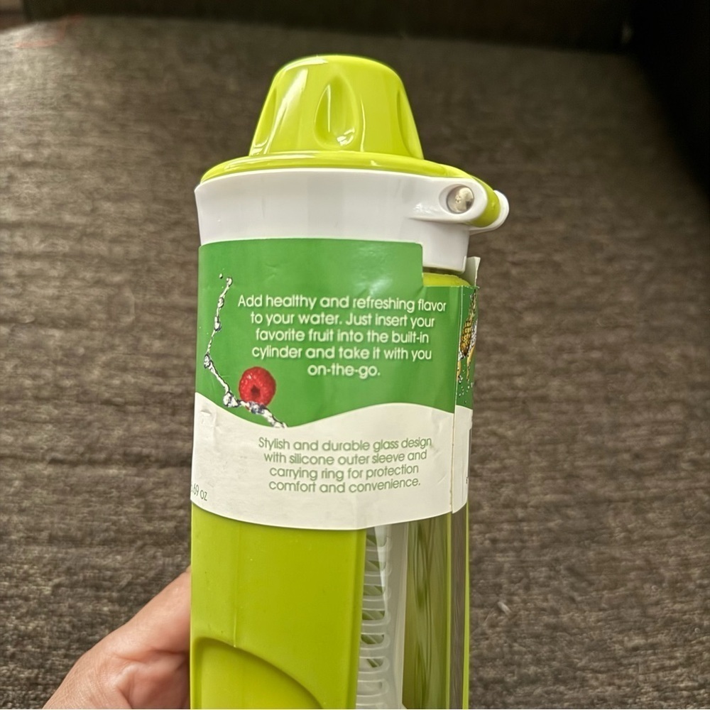 NWT-D'Eco Fruit Infused Glass Water Bottle - Green, 16.6oz - Picture 5 of 8